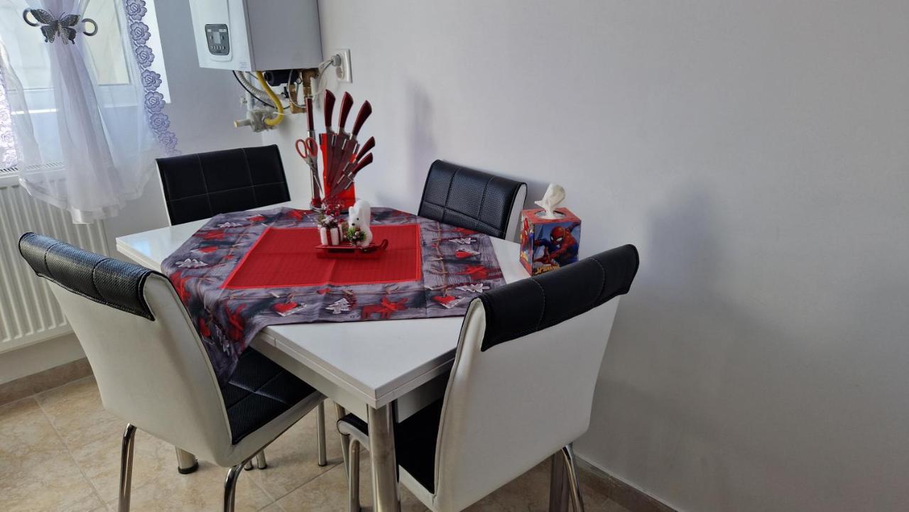 Best Apart Garii- Check In Independent Brašov Exteriér fotografie